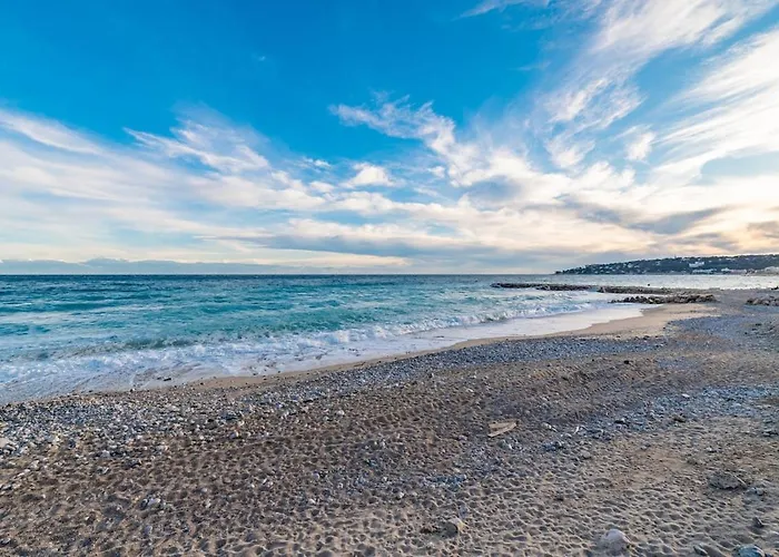 Admiral Plaza, 1 En Centre Ville, Parking & Acces Menton