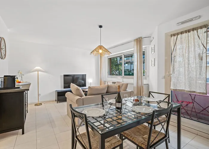 Admiral Plaza, 1 En Centre Ville, Parking & Acces Apartment Menton