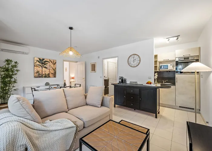 Apartment Admiral Plaza, 1 En Centre Ville, Parking & Acces Menton